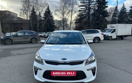 KIA Rio IV, 2018 год, 1 120 000 рублей, 4 фотография
