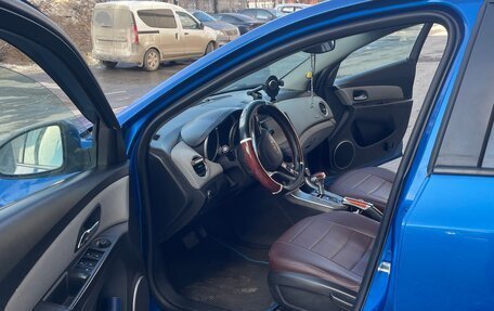 Chevrolet Cruze II, 2011 год, 750 000 рублей, 10 фотография