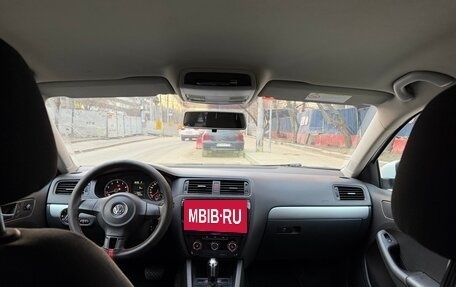 Volkswagen Jetta VI, 2012 год, 1 100 000 рублей, 7 фотография