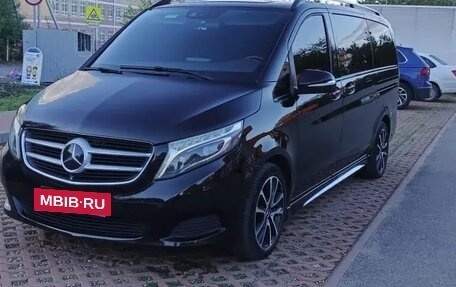 Mercedes-Benz V-Класс, 2015 год, 3 950 000 рублей, 6 фотография