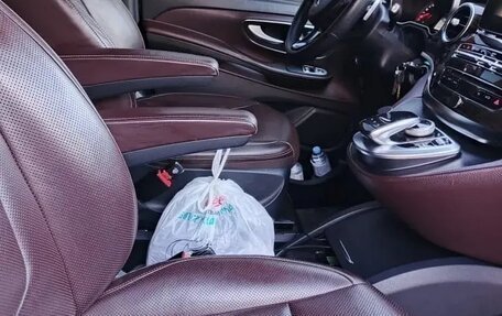 Mercedes-Benz V-Класс, 2015 год, 3 950 000 рублей, 15 фотография