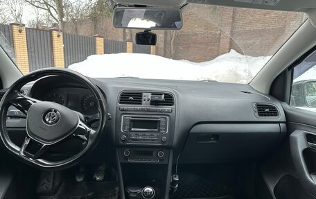 Volkswagen Polo VI (EU Market), 2015 год, 1 100 000 рублей, 11 фотография