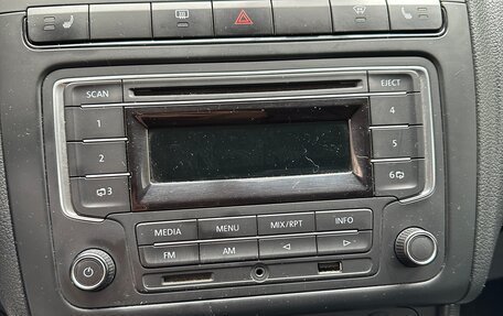 Volkswagen Polo VI (EU Market), 2015 год, 1 100 000 рублей, 16 фотография