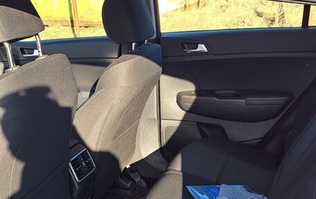 KIA Sportage IV рестайлинг, 2020 год, 2 397 000 рублей, 22 фотография