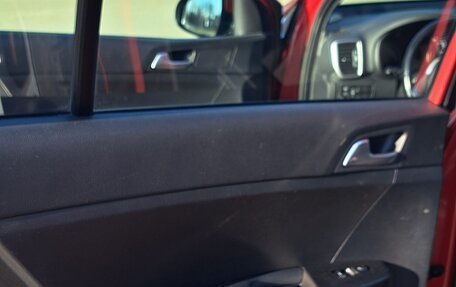 KIA Sportage IV рестайлинг, 2020 год, 2 397 000 рублей, 28 фотография