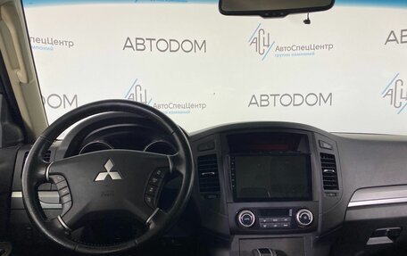 Mitsubishi Pajero IV, 2013 год, 2 197 000 рублей, 9 фотография