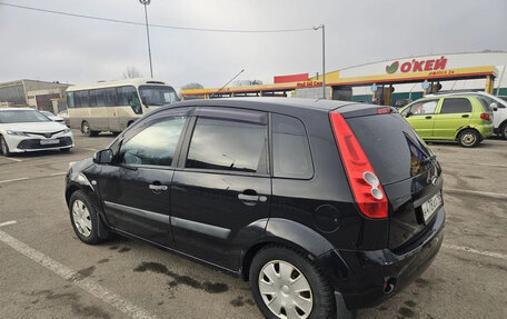 Ford Fiesta, 2006 год, 385 000 рублей, 2 фотография