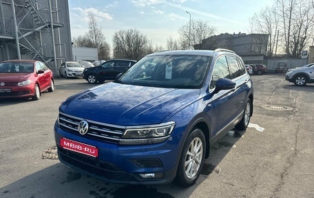 Volkswagen Tiguan II, 2018 год, 2 329 000 рублей, 1 фотография