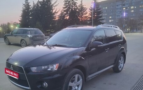 Mitsubishi Outlander III рестайлинг 3, 2010 год, 1 210 000 рублей, 3 фотография