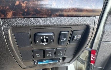 Toyota Land Cruiser 200, 2007 год, 3 250 000 рублей, 2 фотография