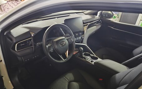 Toyota Camry, 2022 год, 4 500 000 рублей, 5 фотография