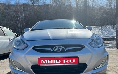 Hyundai Solaris II рестайлинг, 2011 год, 650 000 рублей, 1 фотография