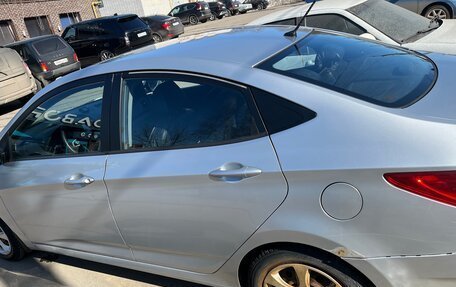 Hyundai Solaris II рестайлинг, 2011 год, 650 000 рублей, 7 фотография