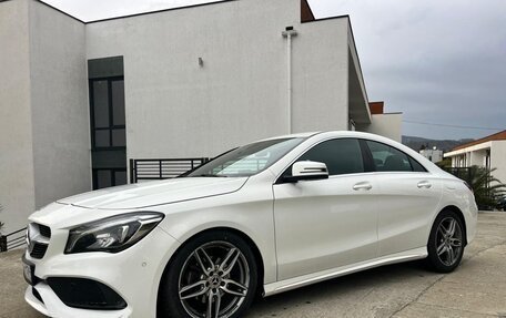 Mercedes-Benz CLA, 2019 год, 2 350 000 рублей, 24 фотография