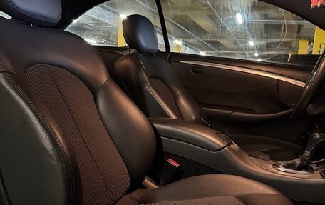 Mercedes-Benz CLK-Класс, 2005 год, 650 000 рублей, 10 фотография