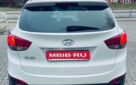 Hyundai ix35 I рестайлинг, 2015 год, 1 400 000 рублей, 4 фотография