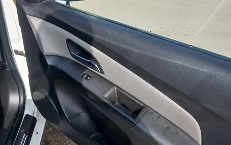 Chevrolet Cruze II, 2014 год, 650 000 рублей, 9 фотография