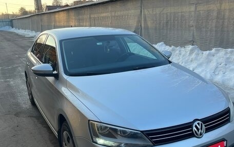 Volkswagen Jetta VI, 2013 год, 1 000 000 рублей, 11 фотография