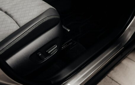 Toyota RAV4, 2025 год, 4 400 000 рублей, 17 фотография