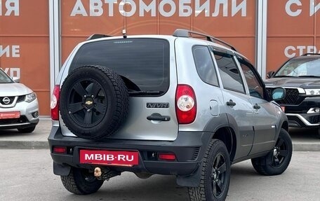 Chevrolet Niva I рестайлинг, 2016 год, 680 000 рублей, 5 фотография