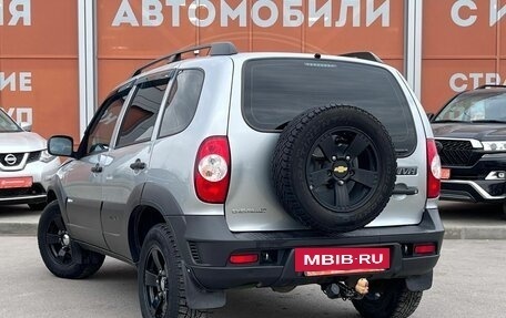 Chevrolet Niva I рестайлинг, 2016 год, 680 000 рублей, 7 фотография