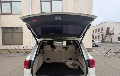 Volkswagen Touareg III, 2011 год, 2 400 000 рублей, 8 фотография