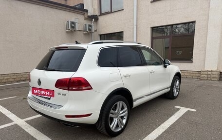 Volkswagen Touareg III, 2011 год, 2 400 000 рублей, 4 фотография