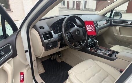 Volkswagen Touareg III, 2011 год, 2 400 000 рублей, 7 фотография