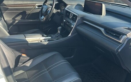 Lexus RX IV рестайлинг, 2016 год, 3 890 000 рублей, 11 фотография