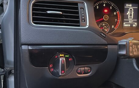 Volkswagen Jetta VI, 2012 год, 1 150 000 рублей, 13 фотография