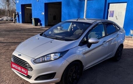 Ford Fiesta, 2015 год, 839 000 рублей, 2 фотография
