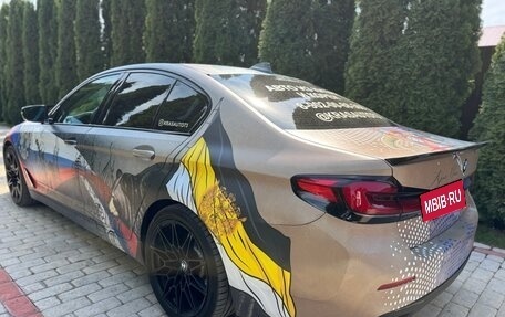 BMW 5 серия, 2020 год, 5 050 000 рублей, 3 фотография