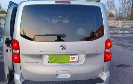 Peugeot Traveller I, 2018 год, 2 000 000 рублей, 21 фотография