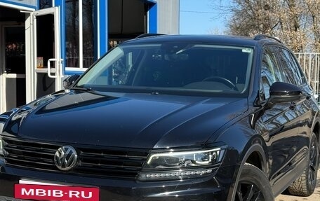 Volkswagen Tiguan II, 2019 год, 2 540 000 рублей, 2 фотография
