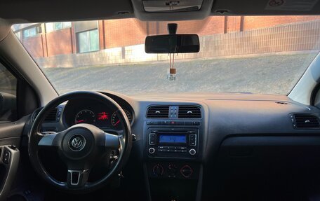 Volkswagen Polo VI (EU Market), 2012 год, 650 000 рублей, 11 фотография