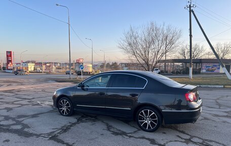 Volkswagen Passat B6, 2007 год, 760 000 рублей, 2 фотография