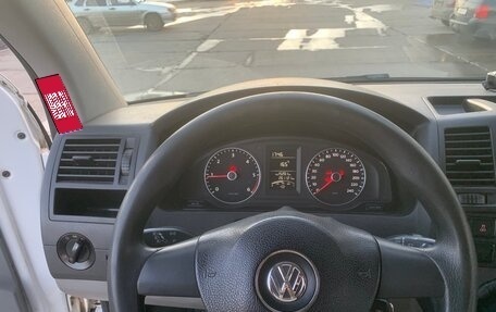 Volkswagen Transporter T5 рестайлинг, 2013 год, 2 299 000 рублей, 5 фотография