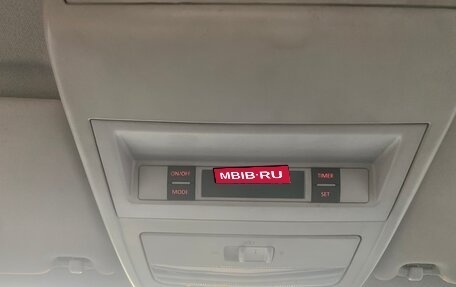 Volkswagen Transporter T5 рестайлинг, 2013 год, 2 299 000 рублей, 4 фотография