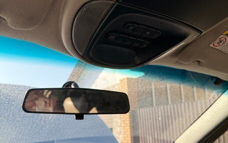 Chrysler Town & Country IV, 2001 год, 330 000 рублей, 14 фотография