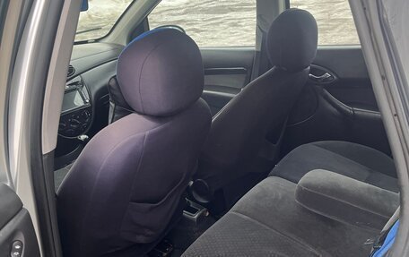 Ford Focus IV, 2003 год, 150 000 рублей, 3 фотография