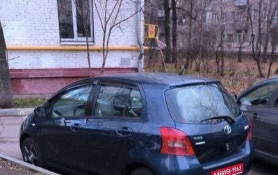 Toyota Yaris III рестайлинг, 2007 год, 550 000 рублей, 1 фотография