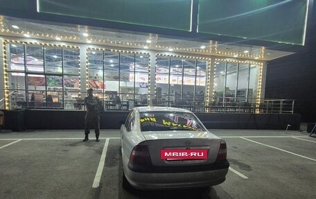 Opel Vectra B рестайлинг, 1998 год, 320 000 рублей, 2 фотография