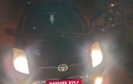 Toyota Yaris III рестайлинг, 2007 год, 550 000 рублей, 3 фотография