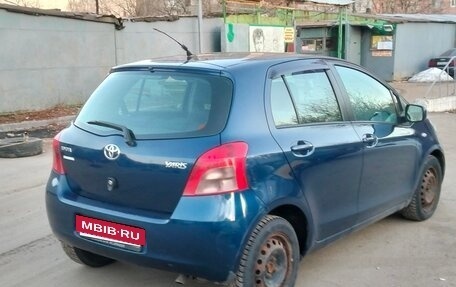 Toyota Yaris III рестайлинг, 2007 год, 550 000 рублей, 6 фотография