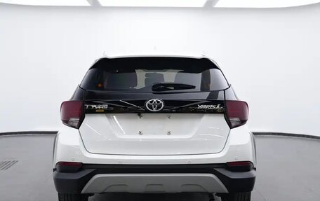 Toyota Yaris XP150 рестайлинг, 2021 год, 1 590 000 рублей, 7 фотография