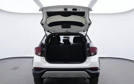 Toyota Yaris XP150 рестайлинг, 2021 год, 1 590 000 рублей, 19 фотография