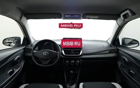 Toyota Yaris XP150 рестайлинг, 2021 год, 1 590 000 рублей, 12 фотография