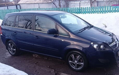 Opel Zafira B, 2011 год, 850 000 рублей, 2 фотография
