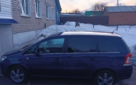 Opel Zafira B, 2011 год, 850 000 рублей, 3 фотография