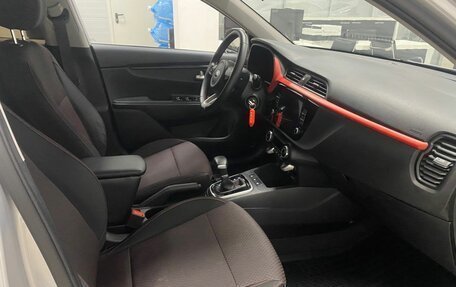 KIA Rio IV, 2021 год, 1 696 000 рублей, 18 фотография